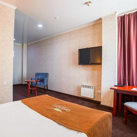 Green City Hotel บิชเคก ภายนอก รูปภาพ