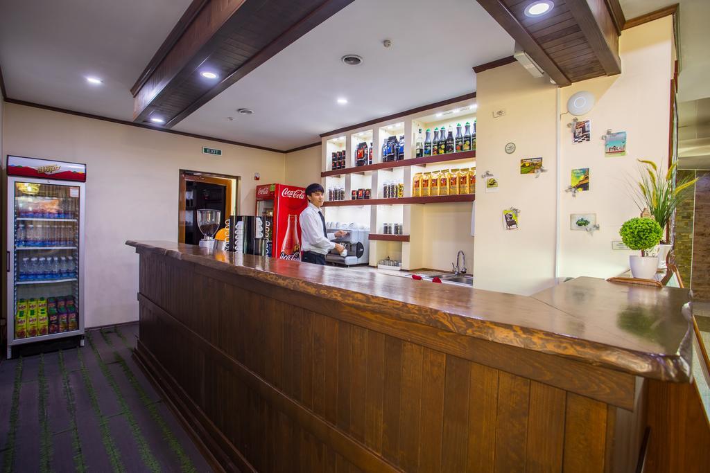 Green City Hotel บิชเคก ภายนอก รูปภาพ