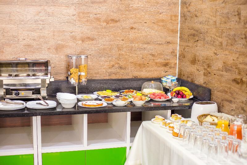 Green City Hotel บิชเคก ภายนอก รูปภาพ
