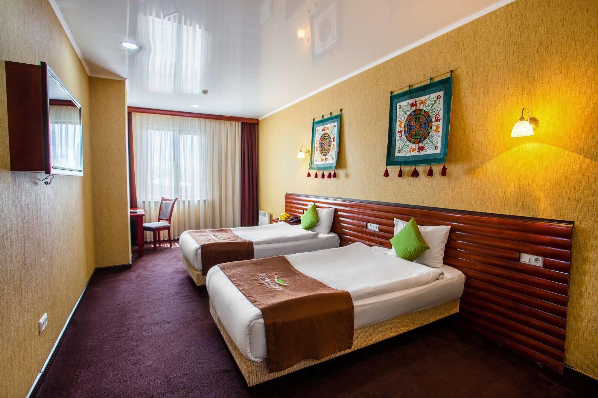 Green City Hotel บิชเคก ภายนอก รูปภาพ